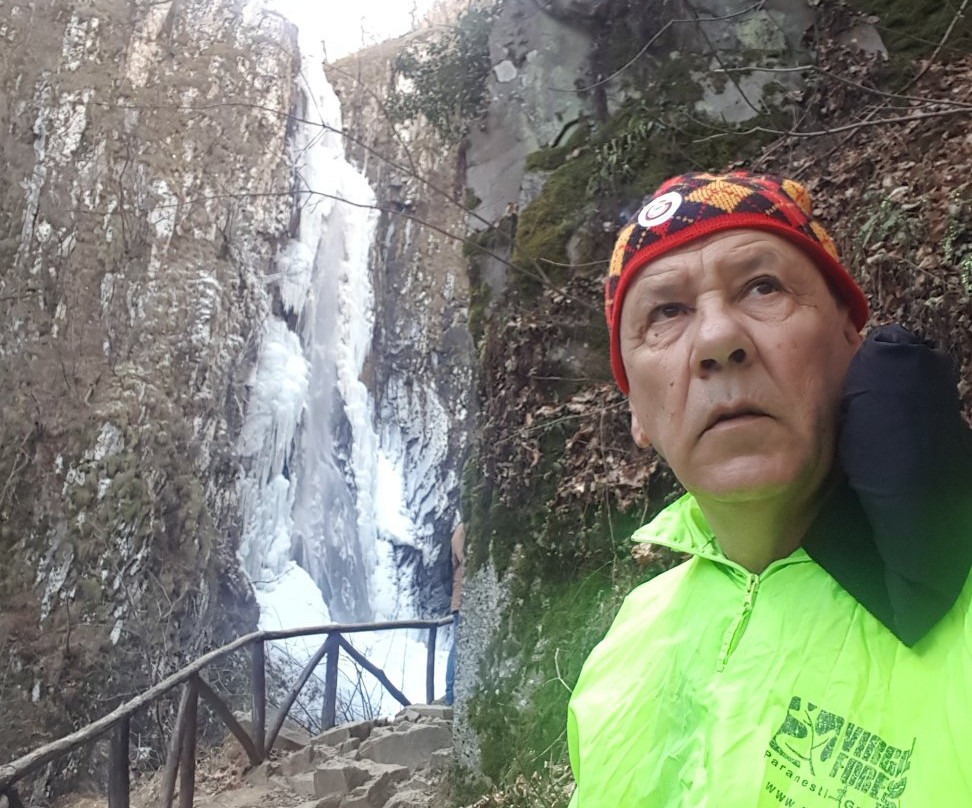 Livaditis Waterfall-Livaditis必去景点