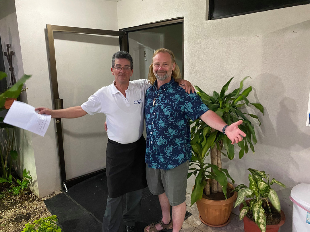 贝乐机场酒店主图