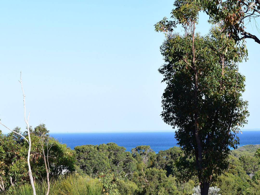 Eagle Bay House B&B主图