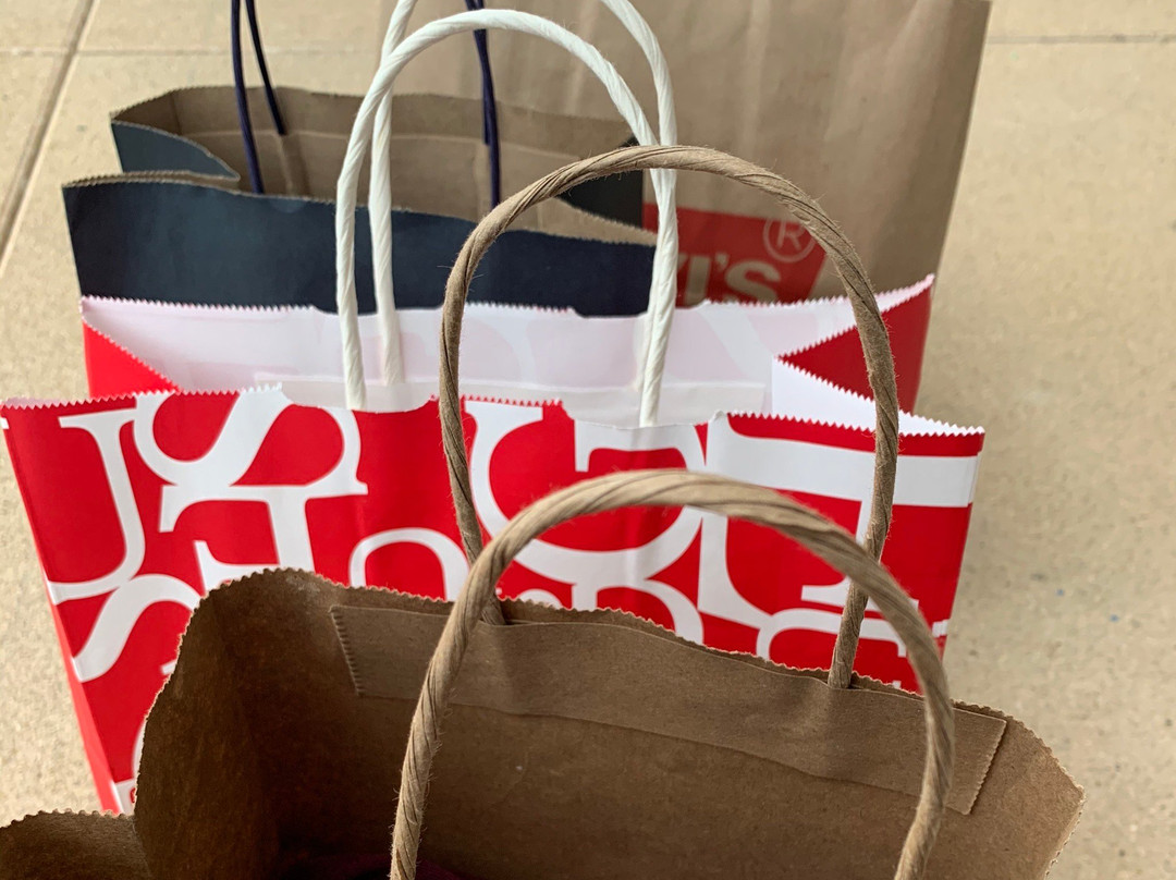 Tanger Outlets Daytona-代托纳比奇必去景点