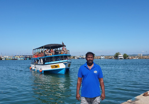 Whale Watching With Nishantha-美蕊沙必去景点