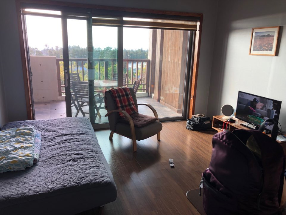 耶菊考套房酒店主图