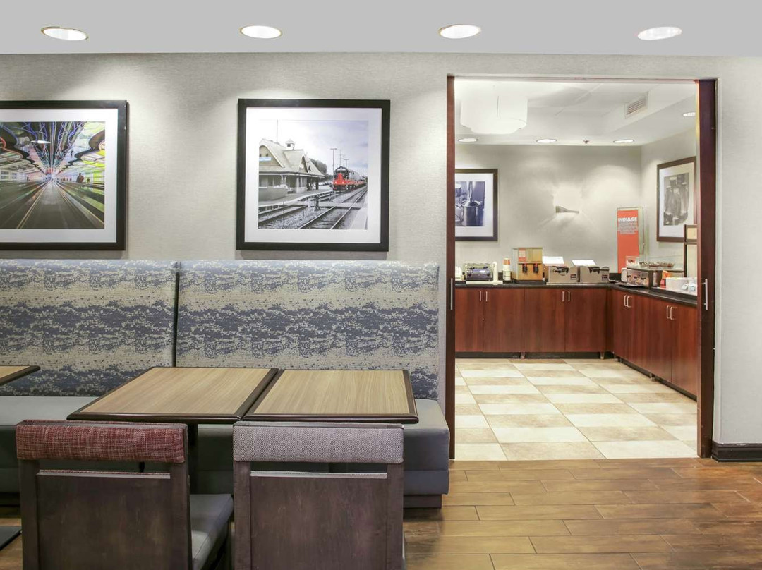 Inn Chicago Elgin / I-90主图