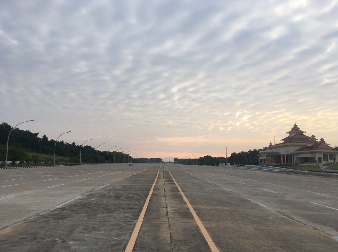 20 Lane Highway-内比都必去景点