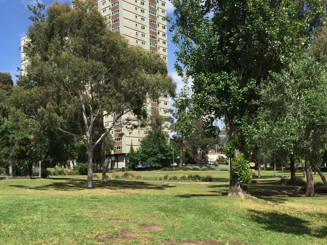 Atherton Gardens Reserve-菲茨罗伊必去景点