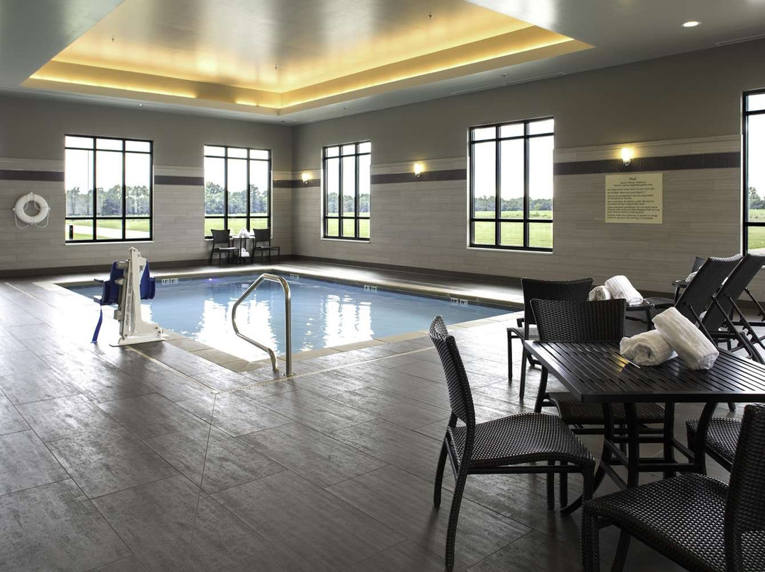 Hampton Inn & Suites Pittsburg Kansas Crossing主图