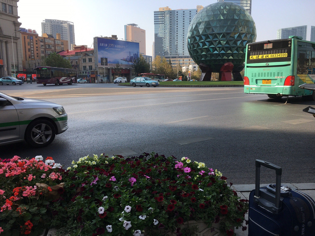 友谊广场-大连市必去景点