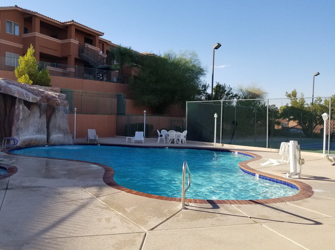 Highland Estates Condotel主图