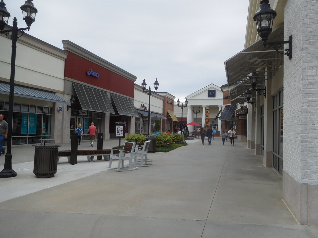 Tanger Outlets Mebane景点图片