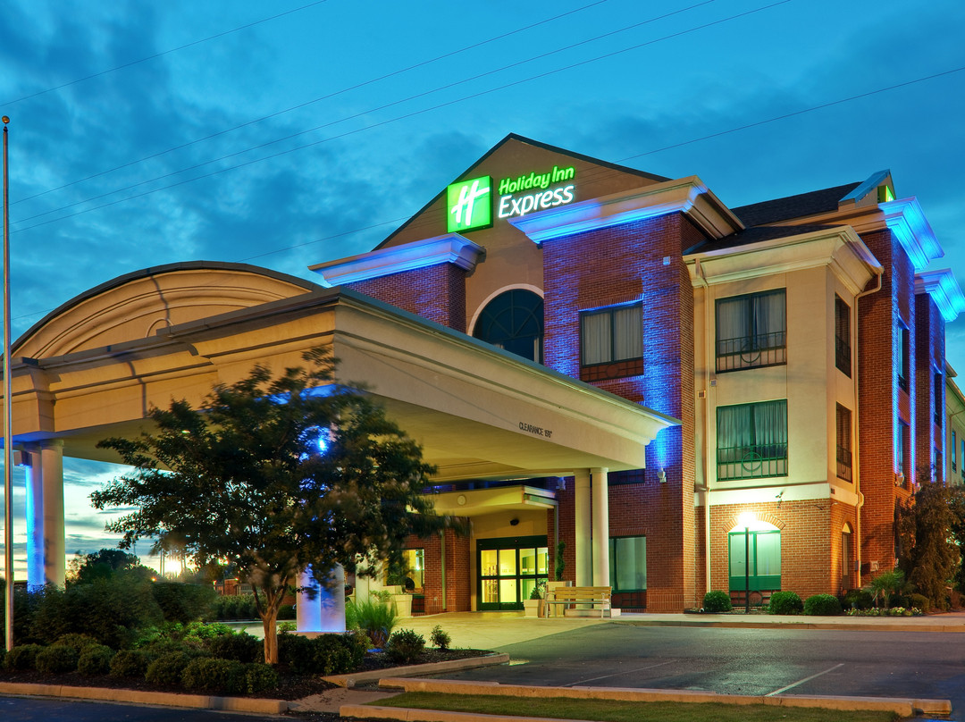 Holiday Inn Express & Suites Olive Branch by IHG主图