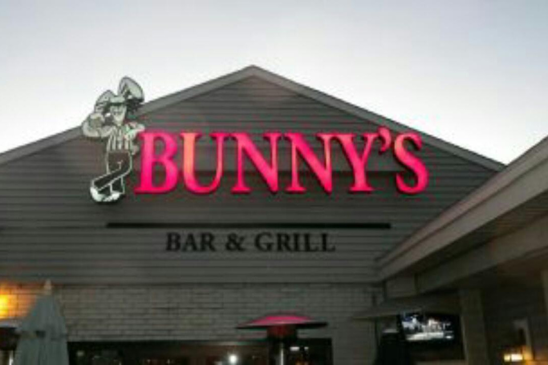 Bunny's Bar and Grill-Saint Louis Park必去景点