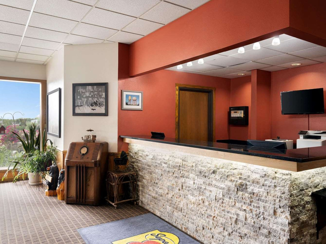 Super 8 by Wyndham Eveleth主图