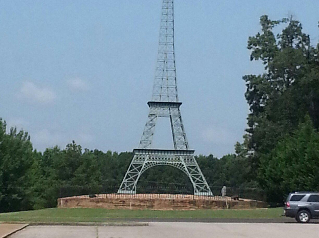 Eiffel Tower Park景点图片