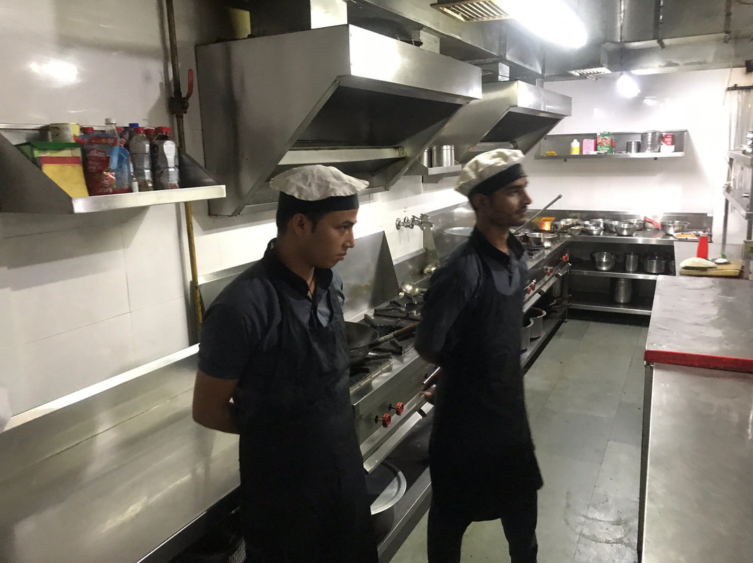 Kalyan's Hotel主图