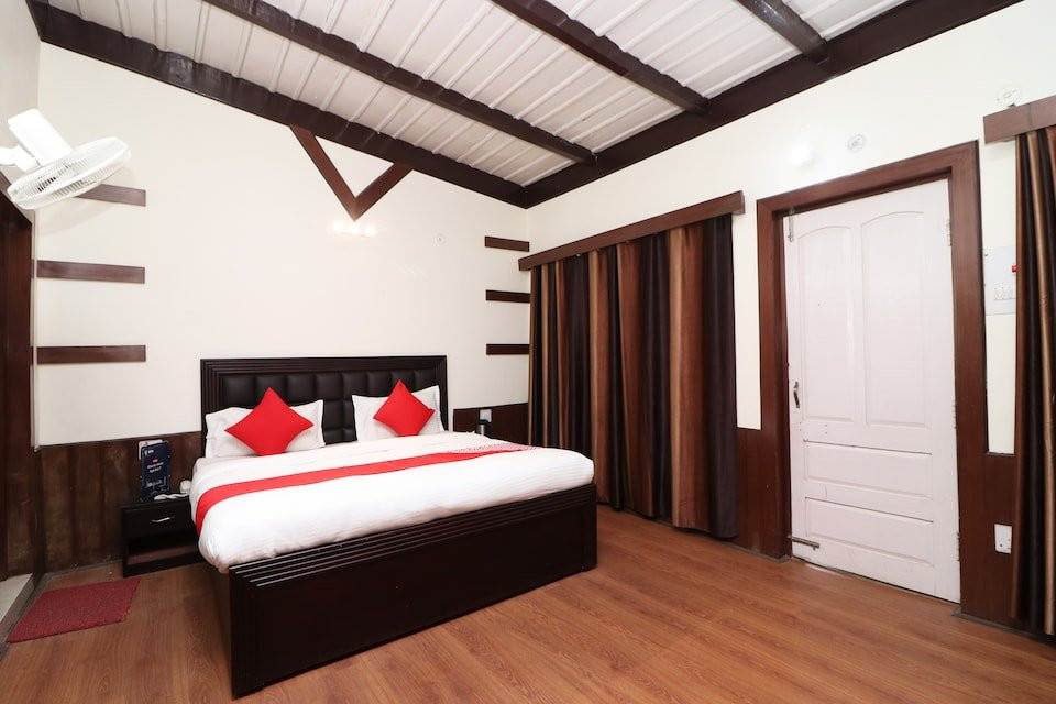 OYO 33384 Sarthak Inn And Tarang Restaurant主图