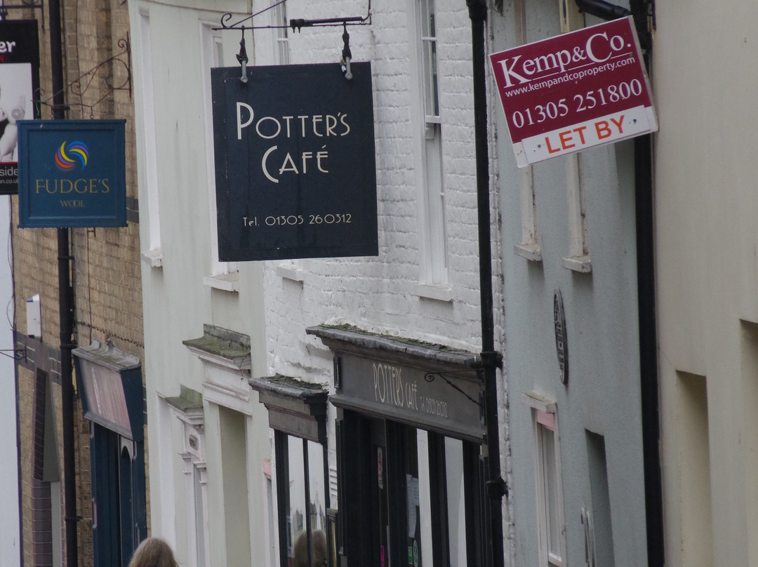 Potters Cafe Bistro (多切斯特)餐厅/美食点评 餐厅地址/餐厅电话/餐厅周边信息/餐厅推荐菜