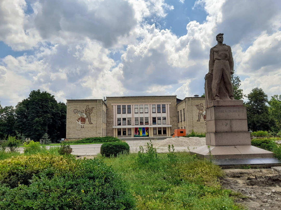 Monument to Pavel Tkachenko