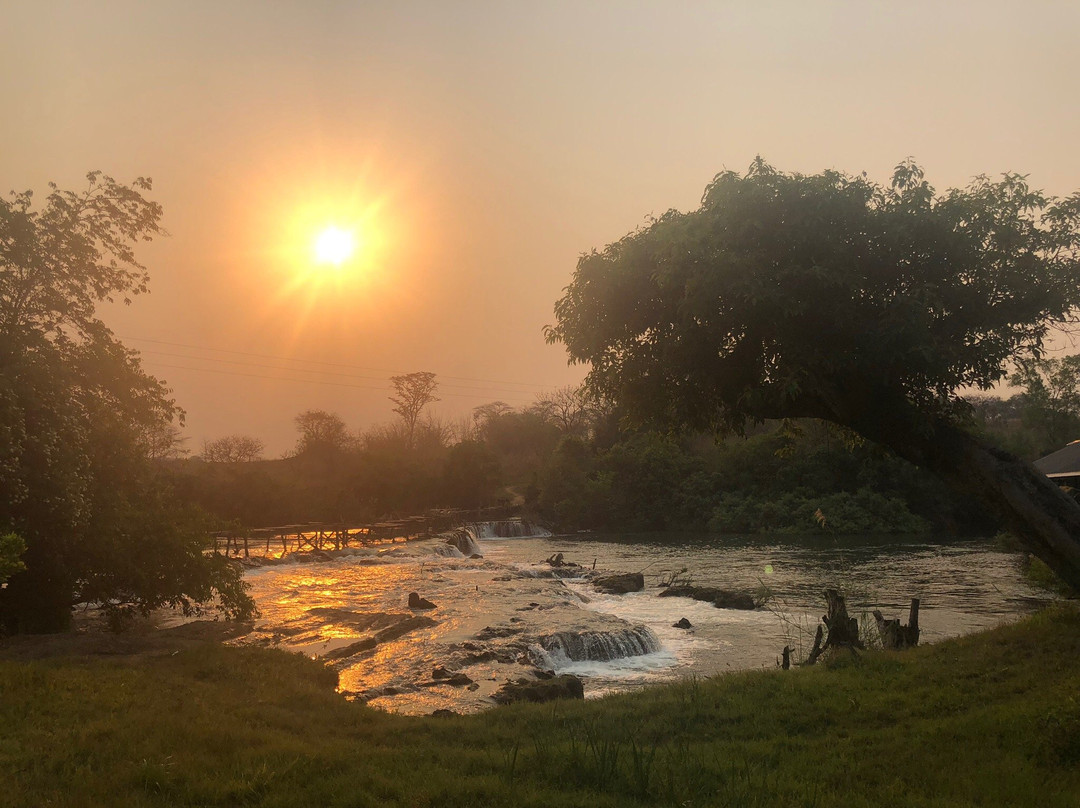 Georgies Bar & Grill主图