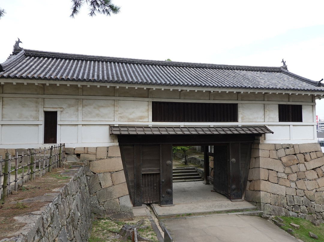 Fukuyama Castle Sujiganegomon-福山市必去景点