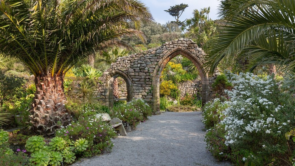 Tresco Abbey Garden & Valhalla Collection景点图片