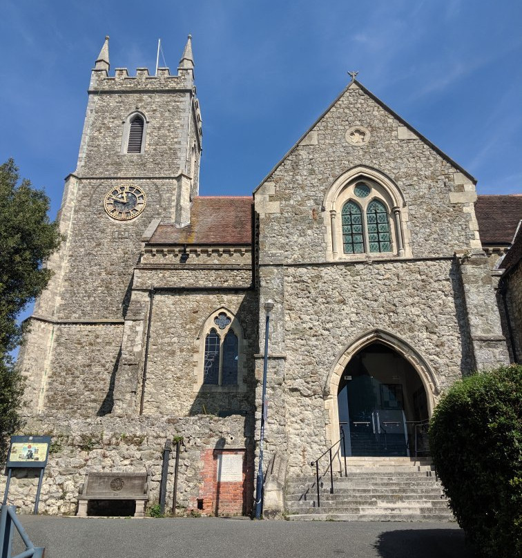 St. Leonard's Church景点图片