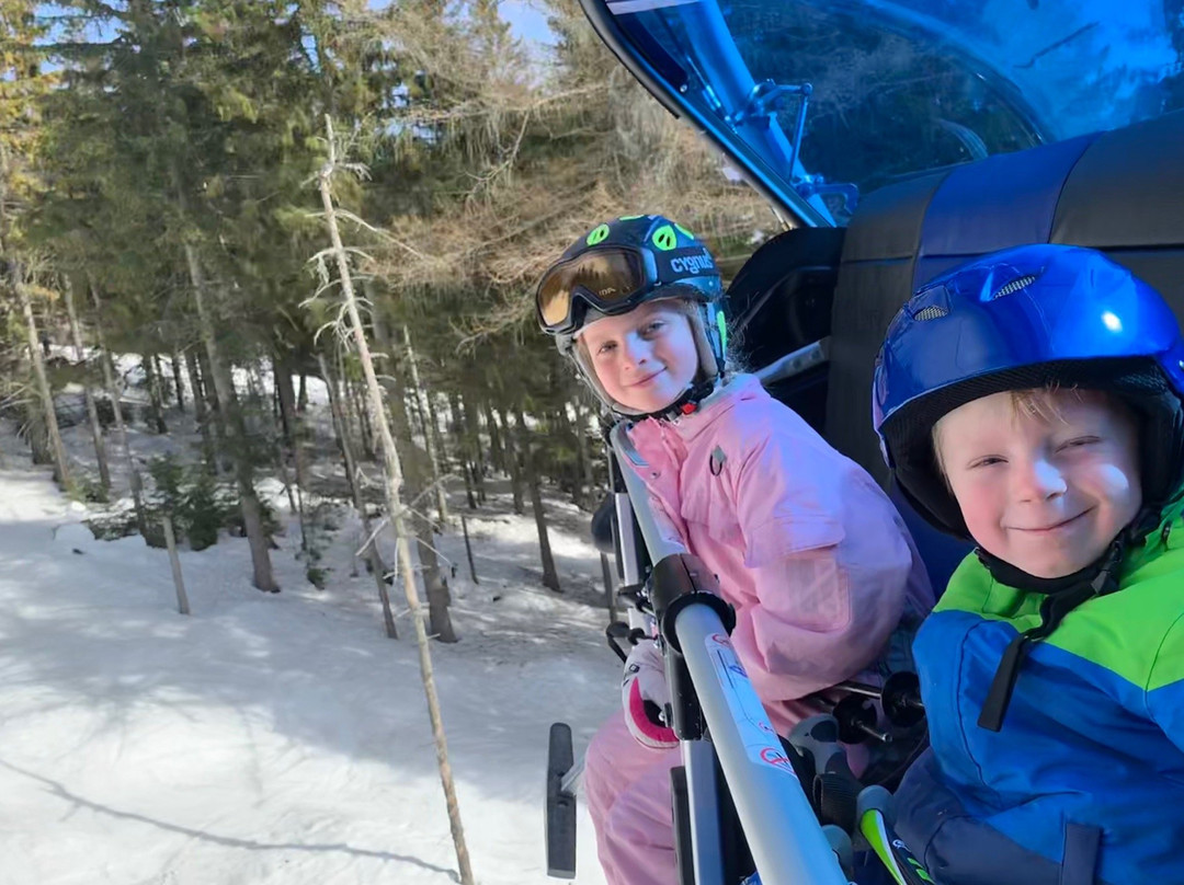 Ski-resort Černá Hora - Pec-Janske Lazne必去景点