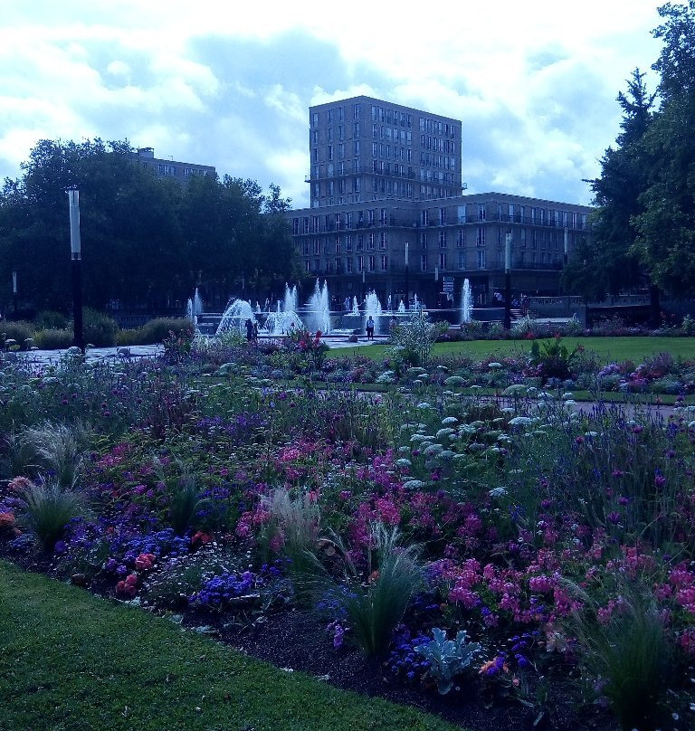 Jardins de l'Hotel de Ville景点图片