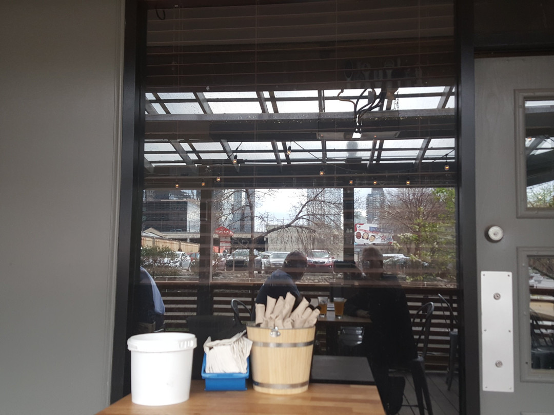 Bottlescrew Bill's & Buzzards-卡尔加里必去景点