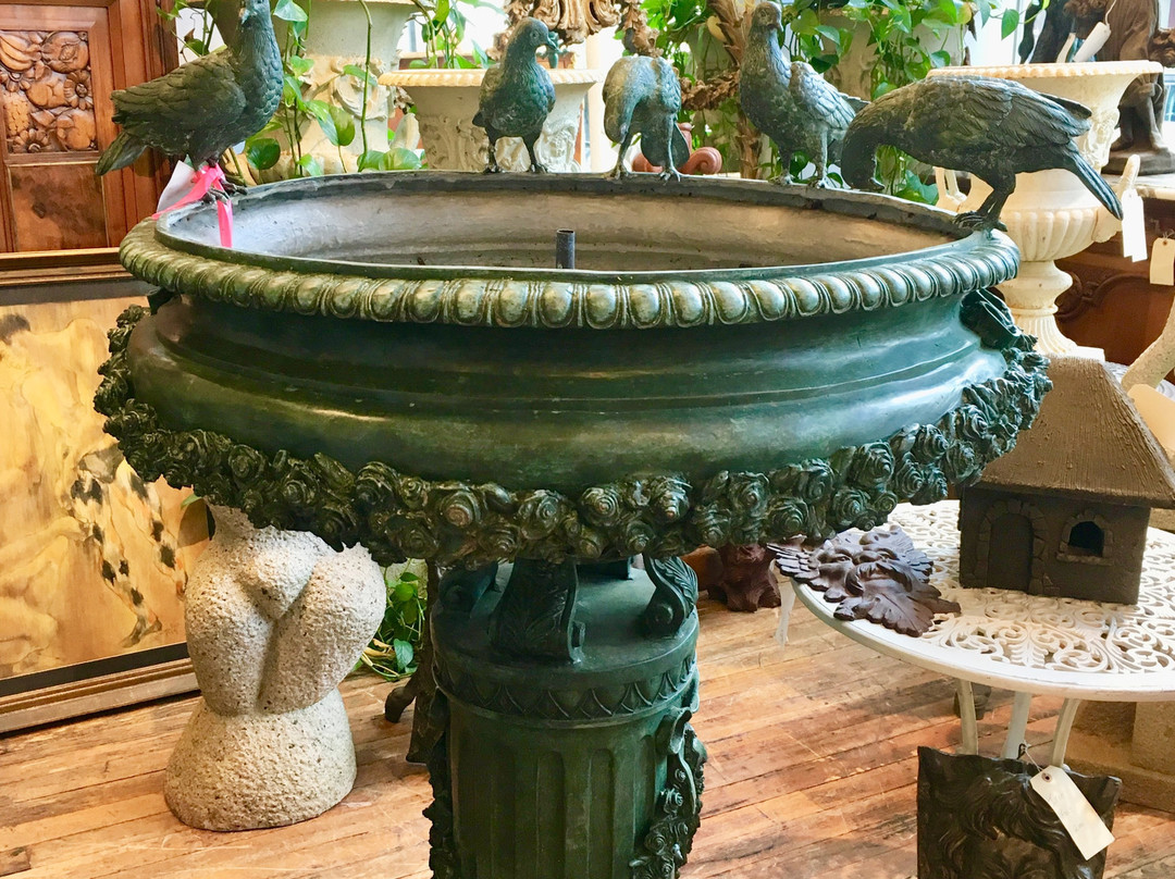 The People's Store Antiques and Design Center景点图片