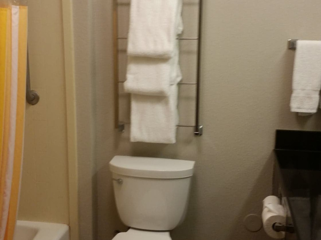 La Quinta Inn & Suites by Wyndham Fresno Northwest主图