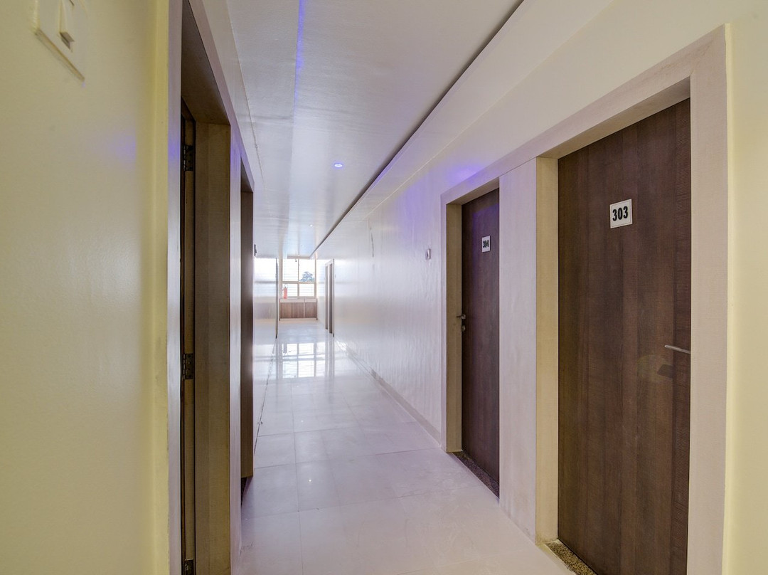 OYO 24125 Hotel Aakash主图