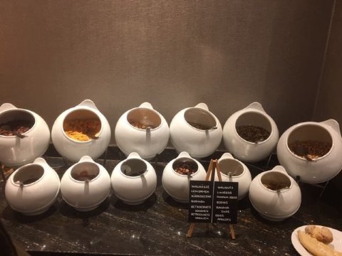 维也纳万丽酒店 - 万豪生活酒店-餐饮