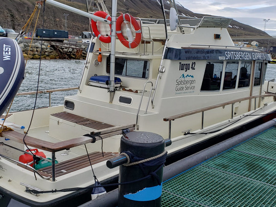 Spitsbergen Guide Service-朗伊尔城必去景点