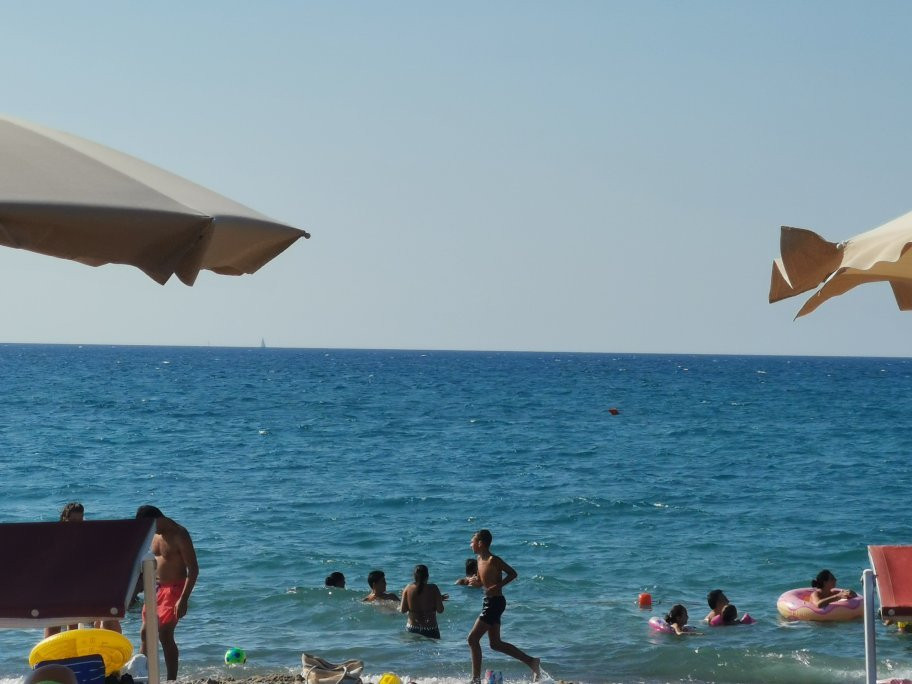 Spiaggia Salinelle景点图片