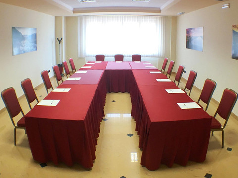 MAJESTIC Business Center-巴蒂帕利亚必去景点