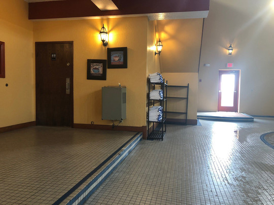 Grand Gateway Hotel主图