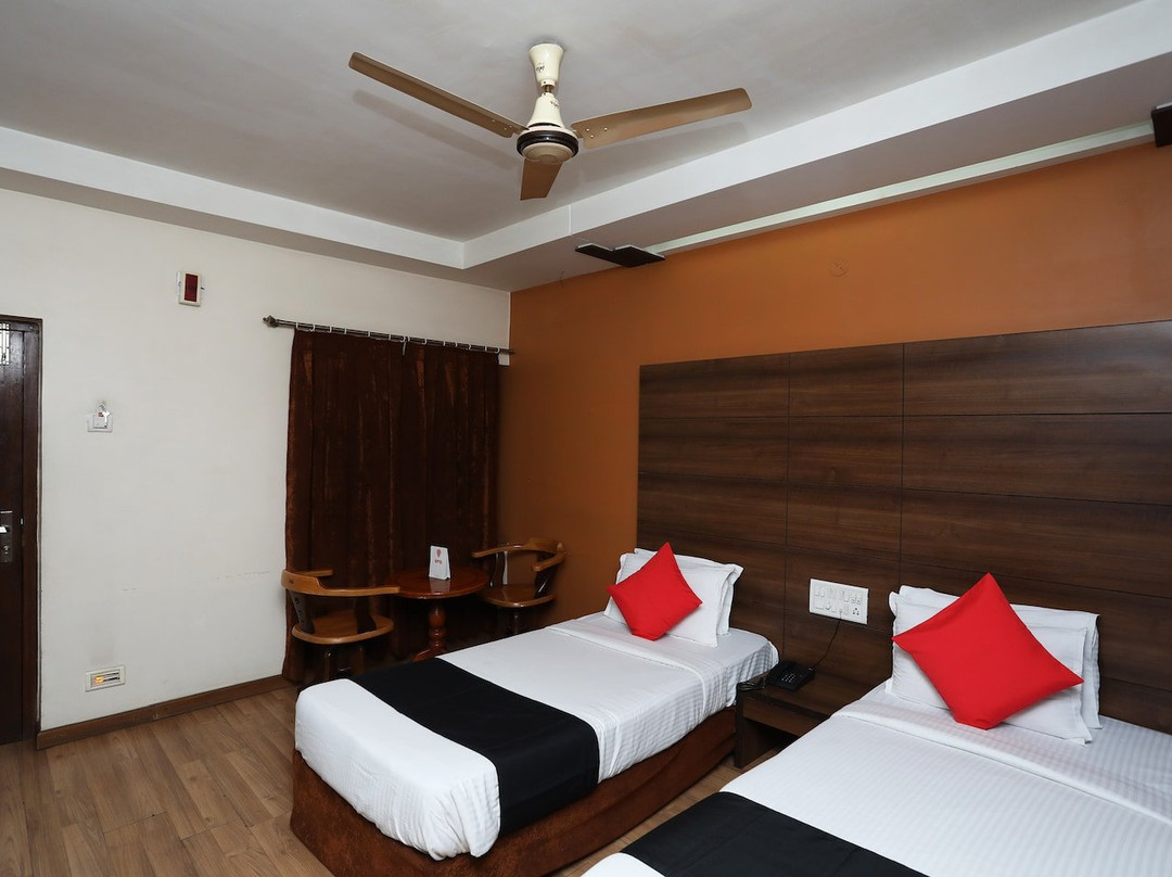 Capital O 36426 Brindaban主图