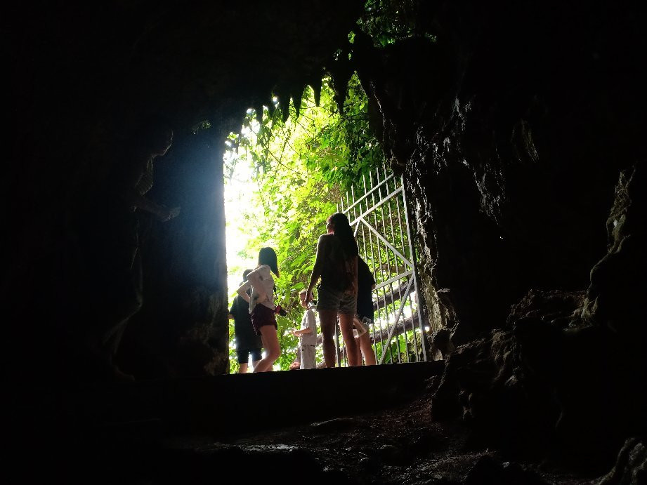 Hoa Cuong Cave-海防必去景点