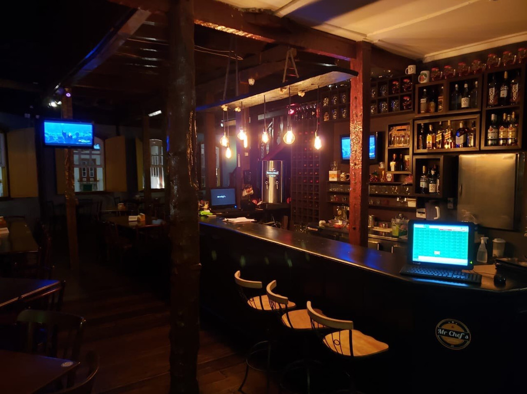 蒂阿曼蒂那城餐馆和美食-Mr Chef's Gastrobar