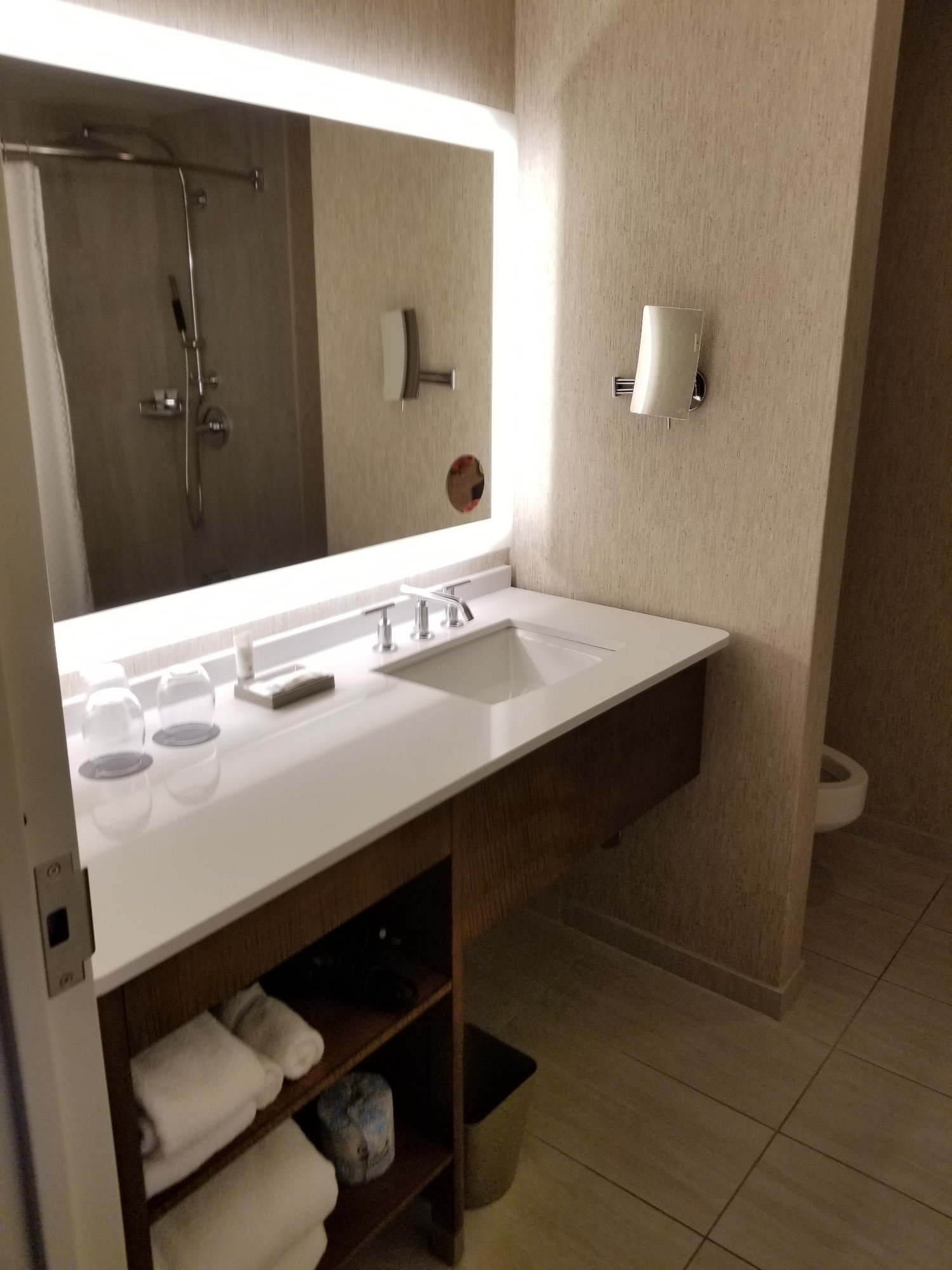 The Westin Dallas Park Central-浴室
