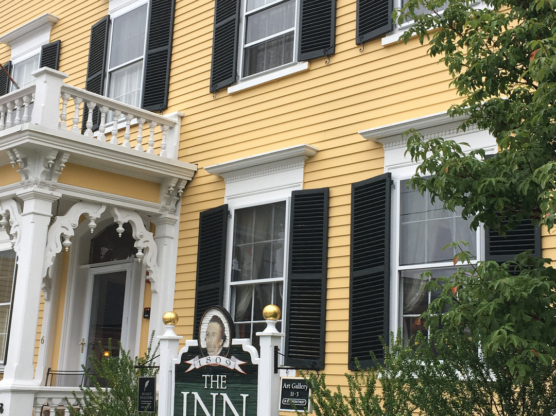 Inn by the Bandstand主图