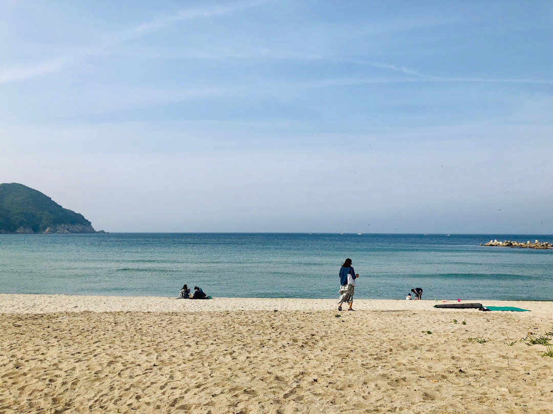 Yonghwa Beach-三陟市必去景点