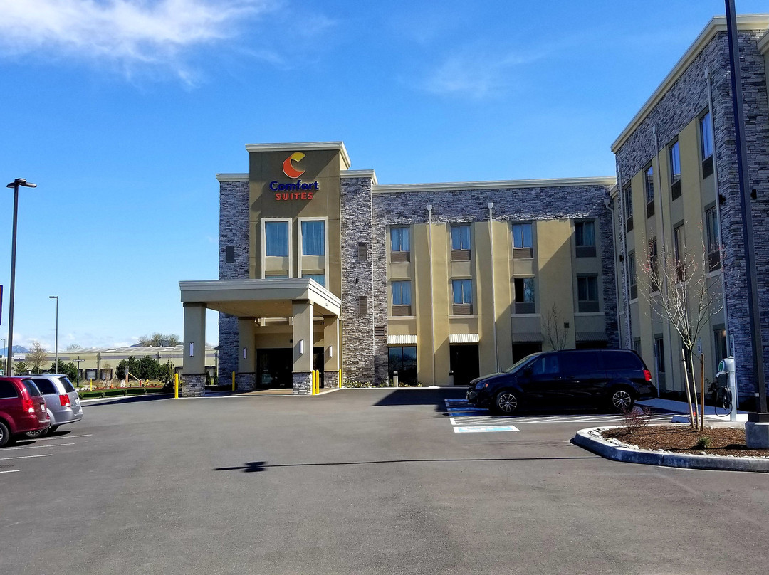 Comfort Suites Burlington Near I-5主图