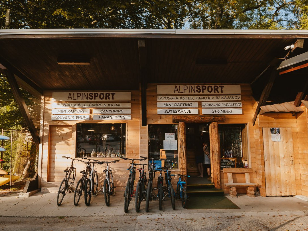 Alpinsport-博希尼湖必去景点