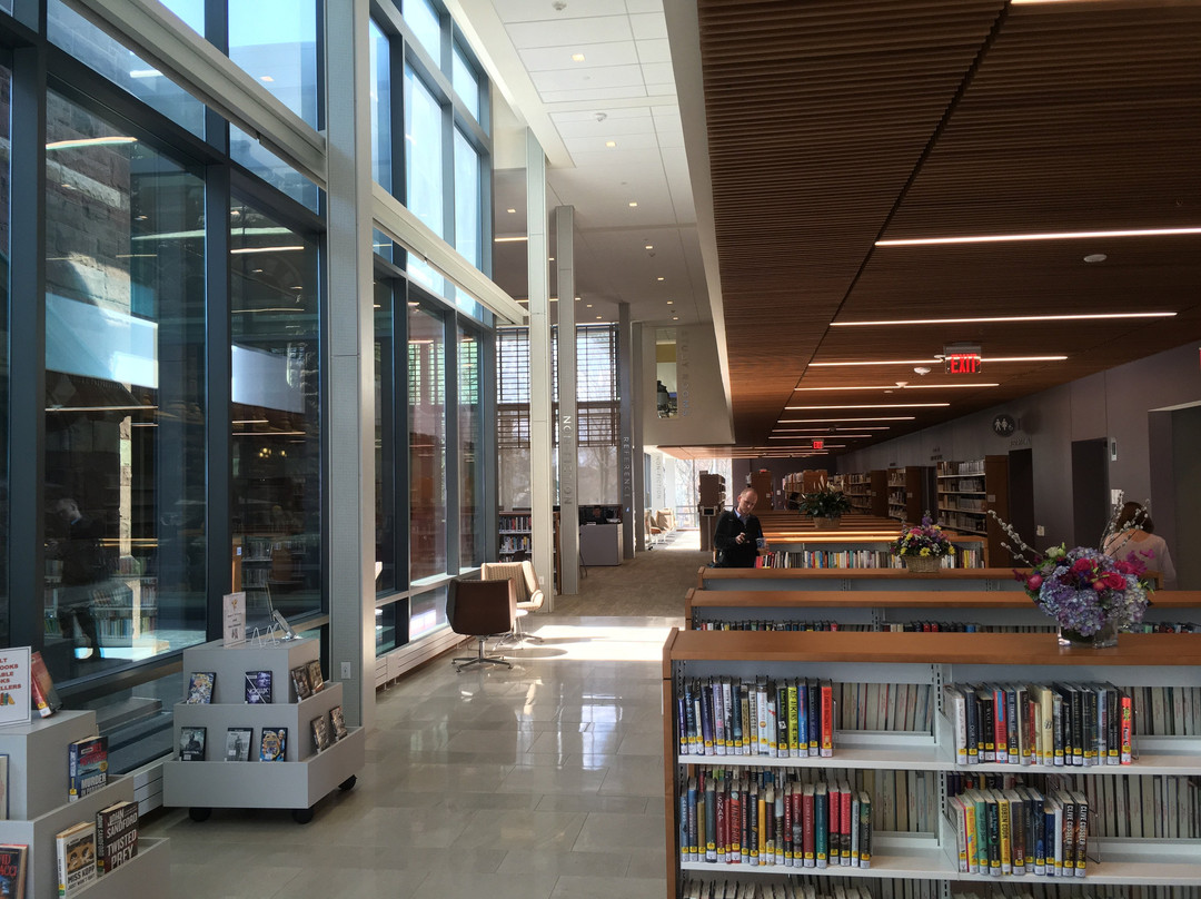 Woburn Public Library景点图片