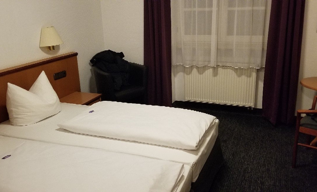 赫希兰德酒店主图