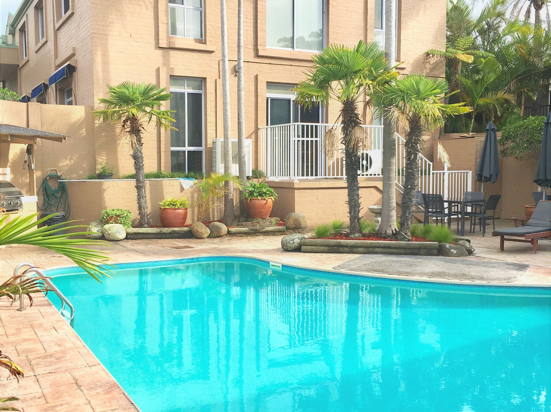 Mollymook Shores Hotel主图