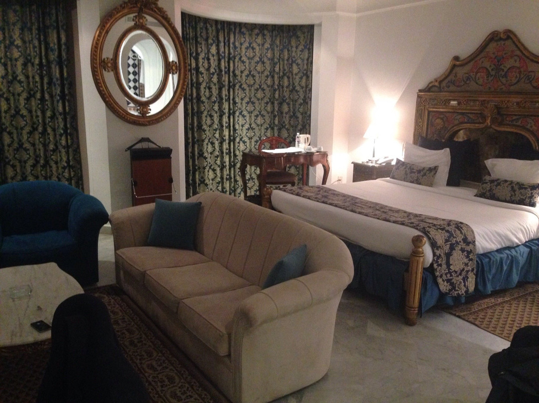 Hotel La Maison-Blanche主图