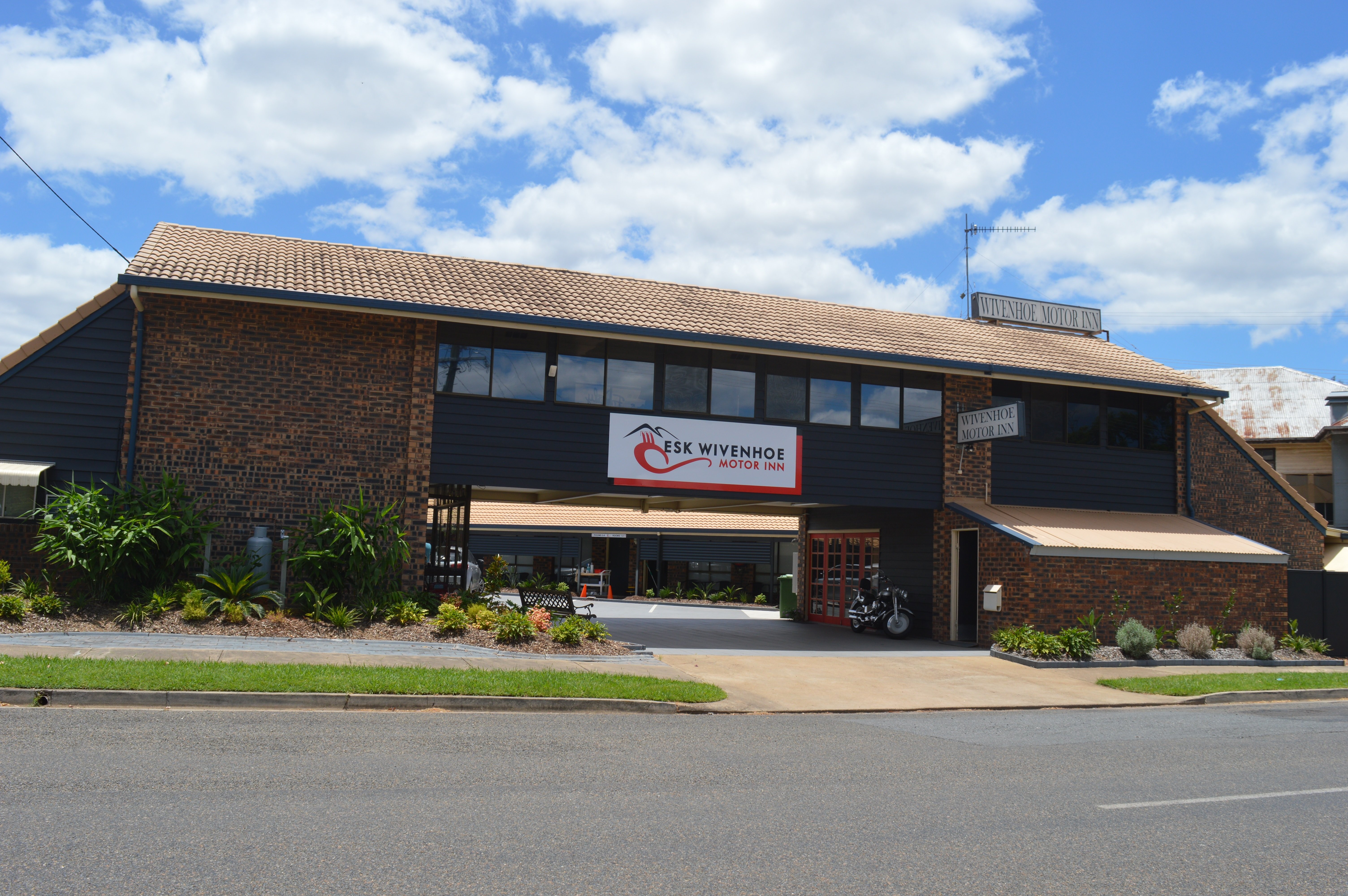 Esk Wivenhoe Motor Inn-泳池
