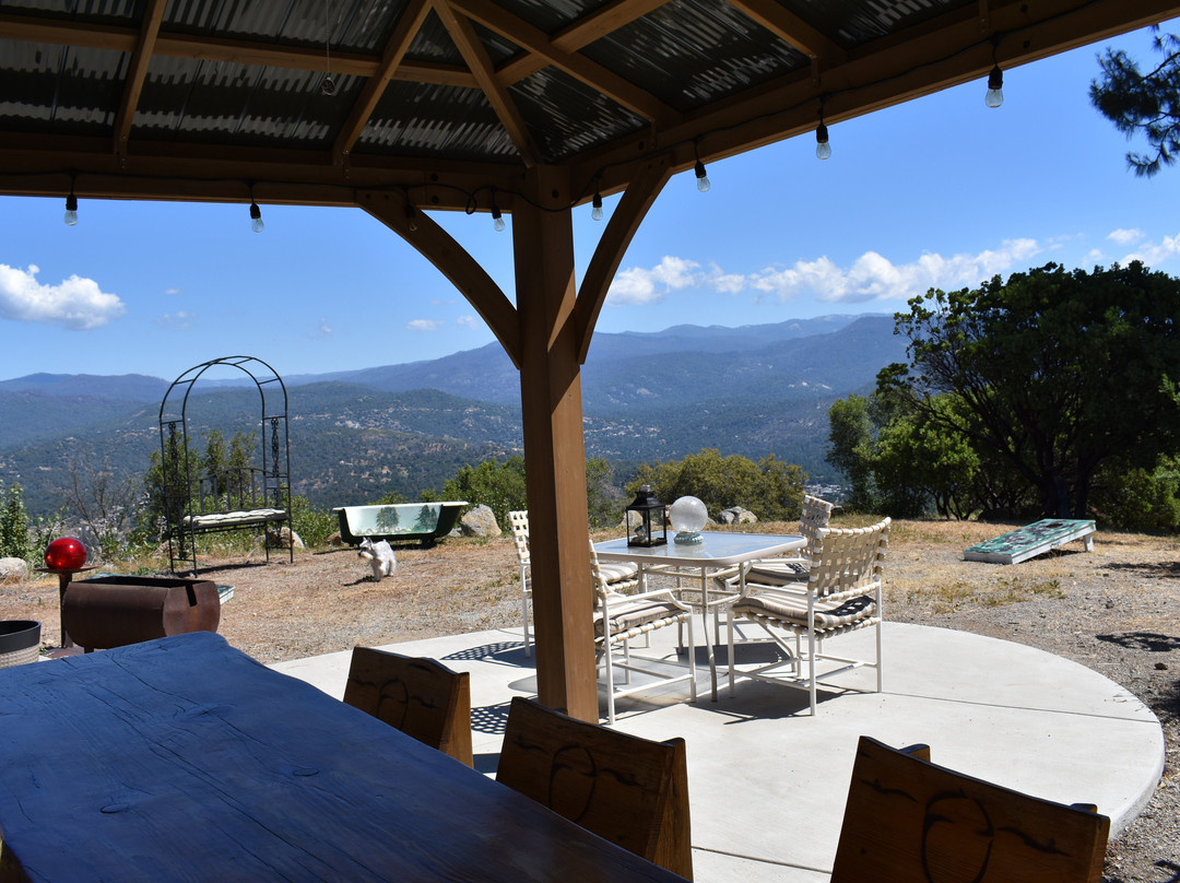 Yosemite Sierra View Bed & Breakfast主图